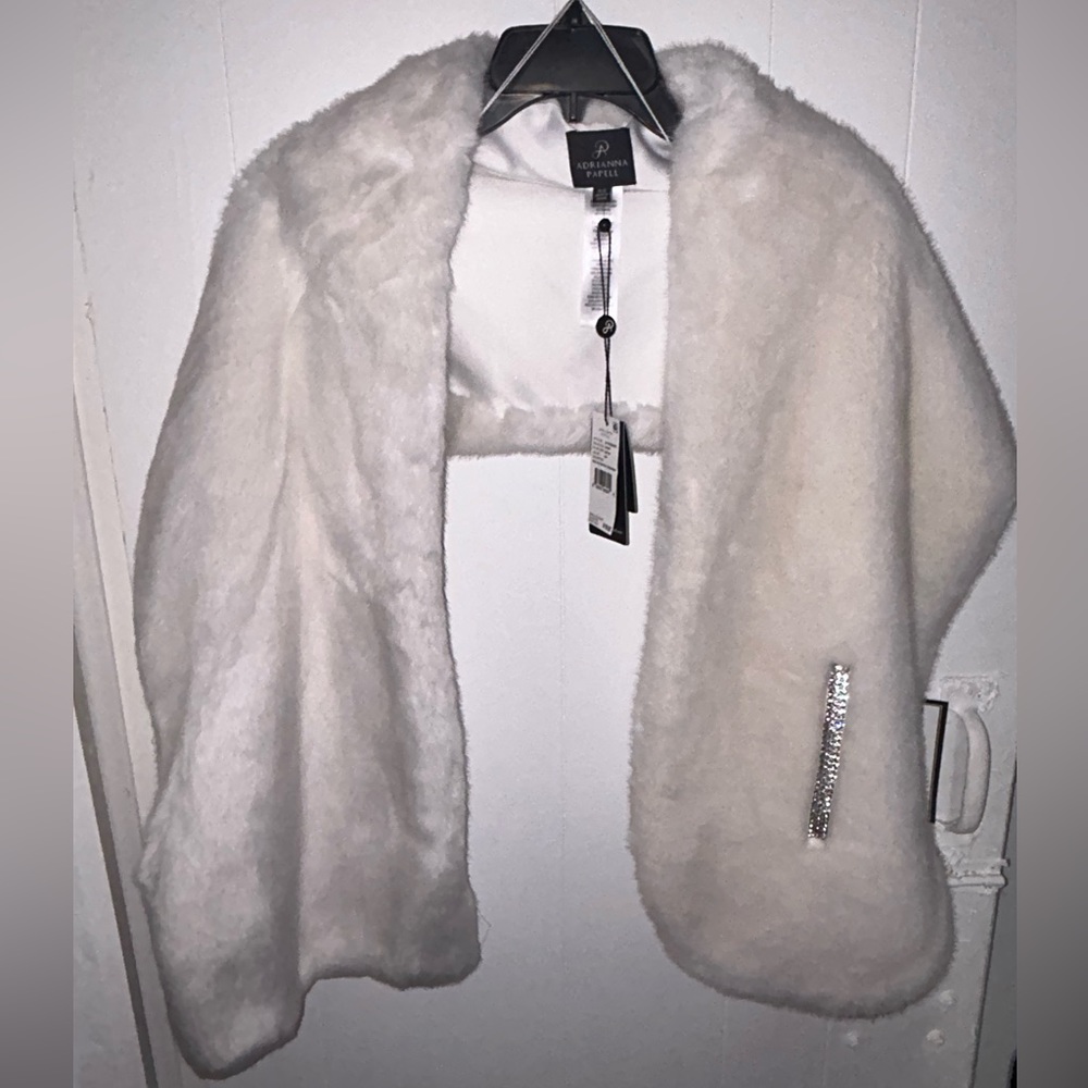 Adrianna Papell ivory faux fur shawl with crystals